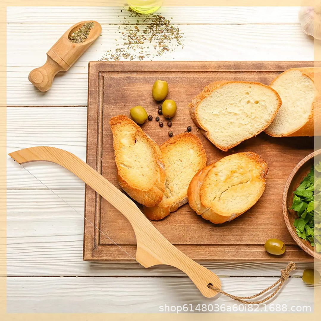 Wooden bread saw, solid wood cutting saw, household slicing tool, simple baking kitchen tool, bread slicing saw details Picture