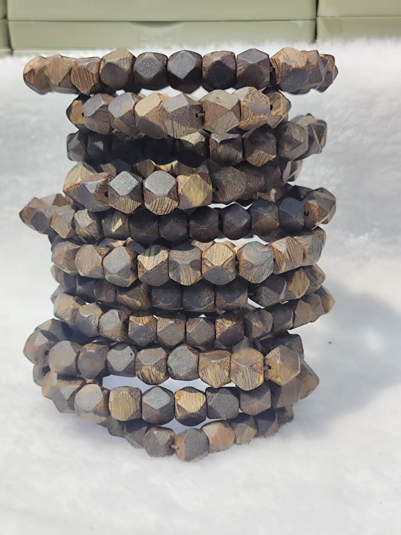 هانان) لديها مجموعة من الأزياء Item Picture