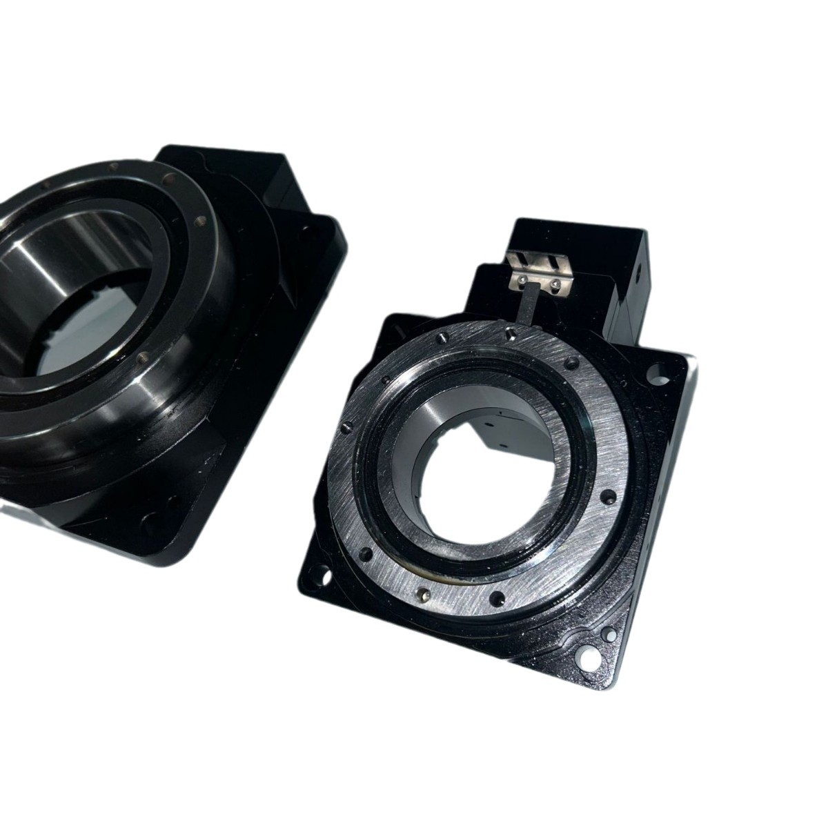 The precision circular positioning right-angle hollow rotary platform servo stepping commutator is directly connected to KTN60-5K Item Picture