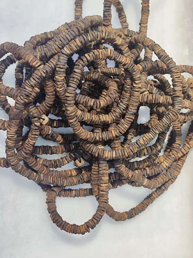 Hainan agarwood bracelet with square beads Application Scenario