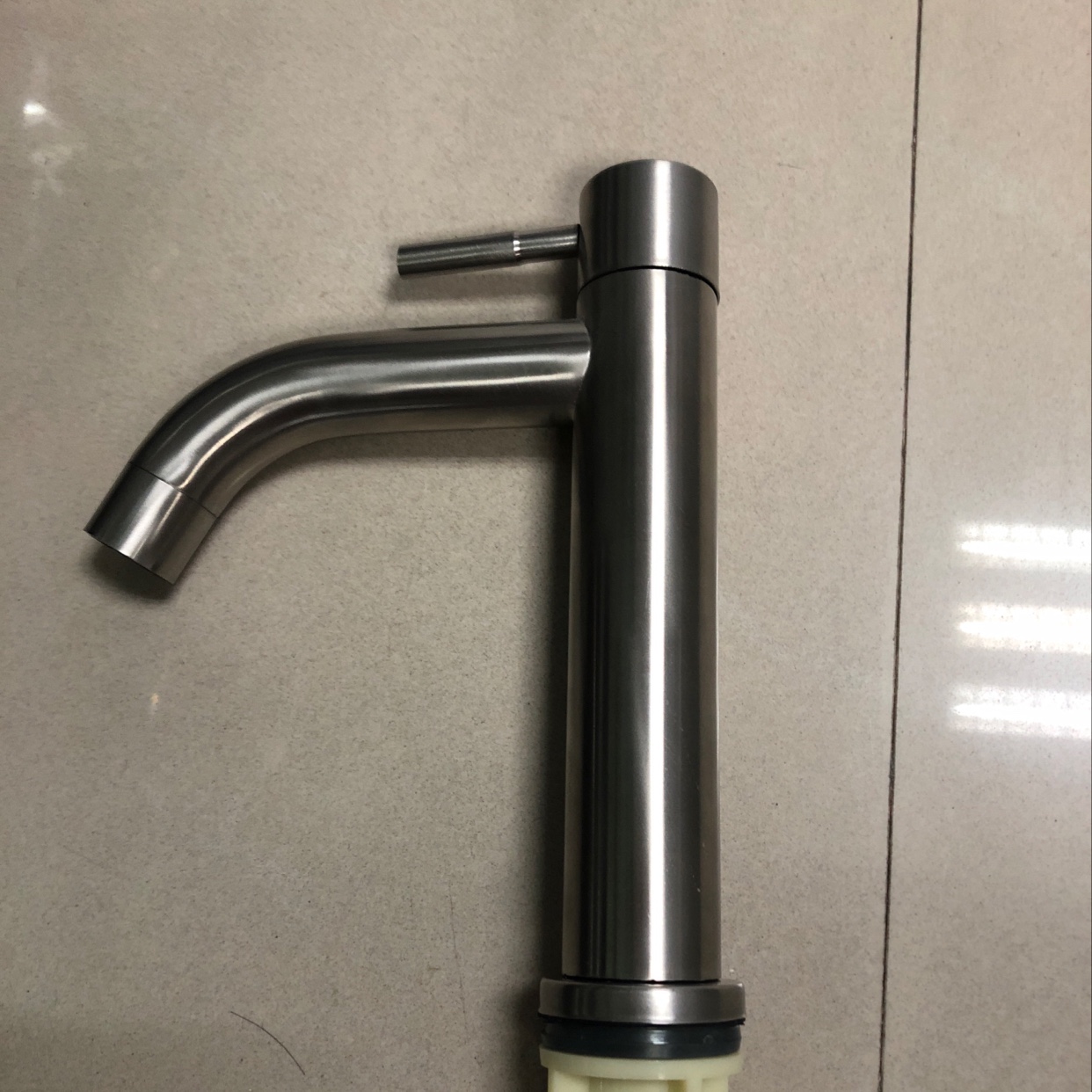 Multi-functional hot and cold mixed water faucet, copper kitchen sink faucet, stainless steel