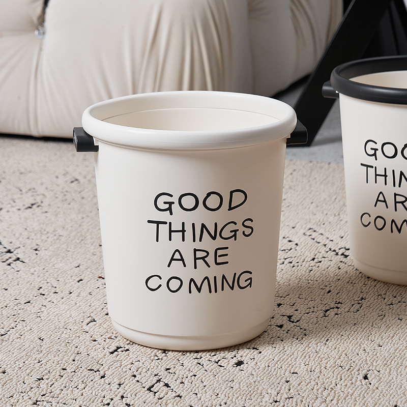 M80-6915 Graffiti-style trash can, simple pressure ring for home kitchen, living room, toilet and bathroom, 9.5L Application Scenario