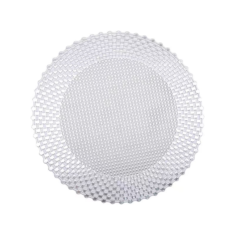 Heat-insulating and gold-embossed hotel placemats, European-style mirror hollowed-out table MATS, round decorative table MATS Application Scenario