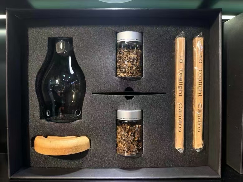 Hainan Sliced Incense Gift Box set detail image 3