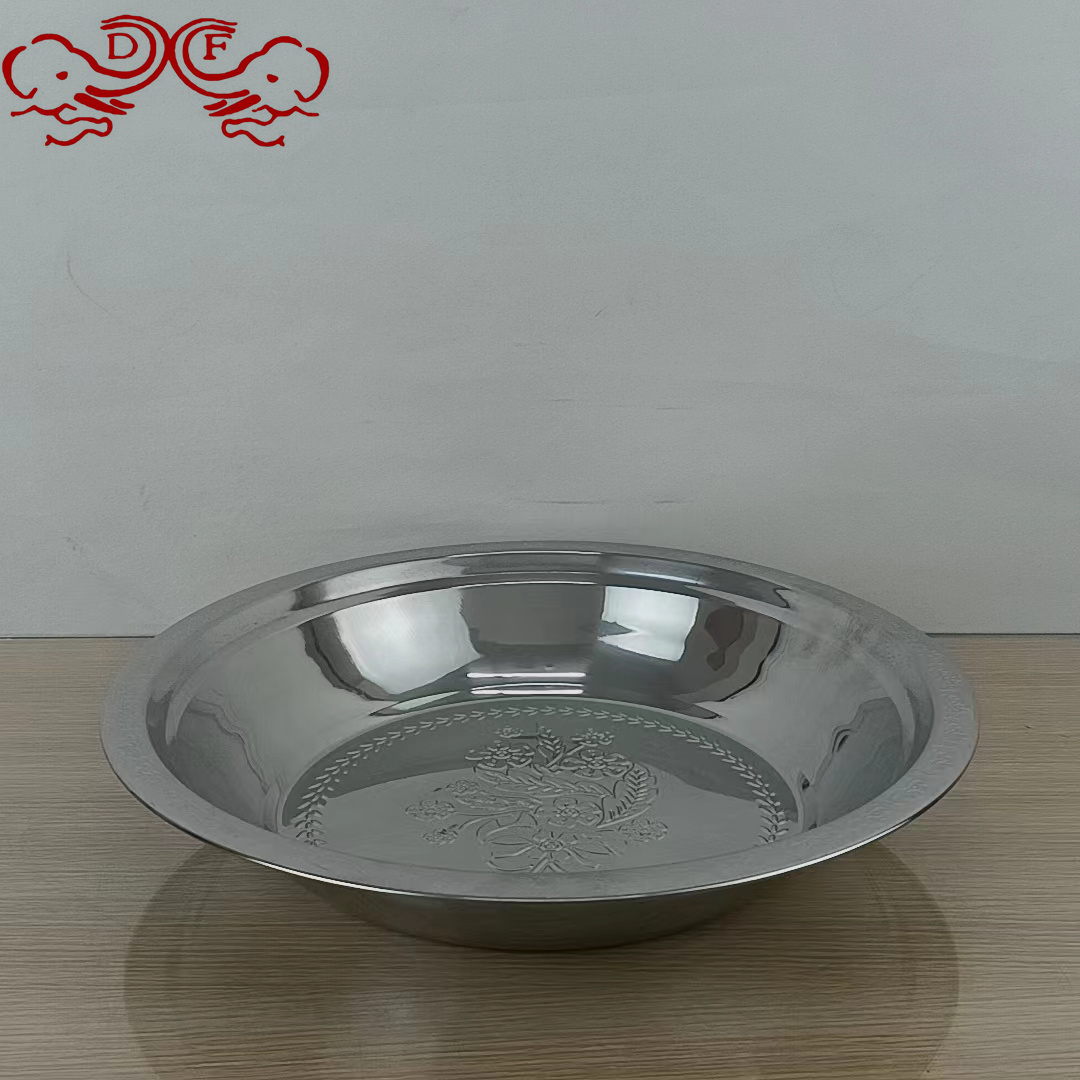 DF99131 stainless steel wide-edge cake plate, with various embossed patterns, multiple specifications and colors to choose from. Fruit plate cake plate, DF TRADINGHOUSE Item Picture