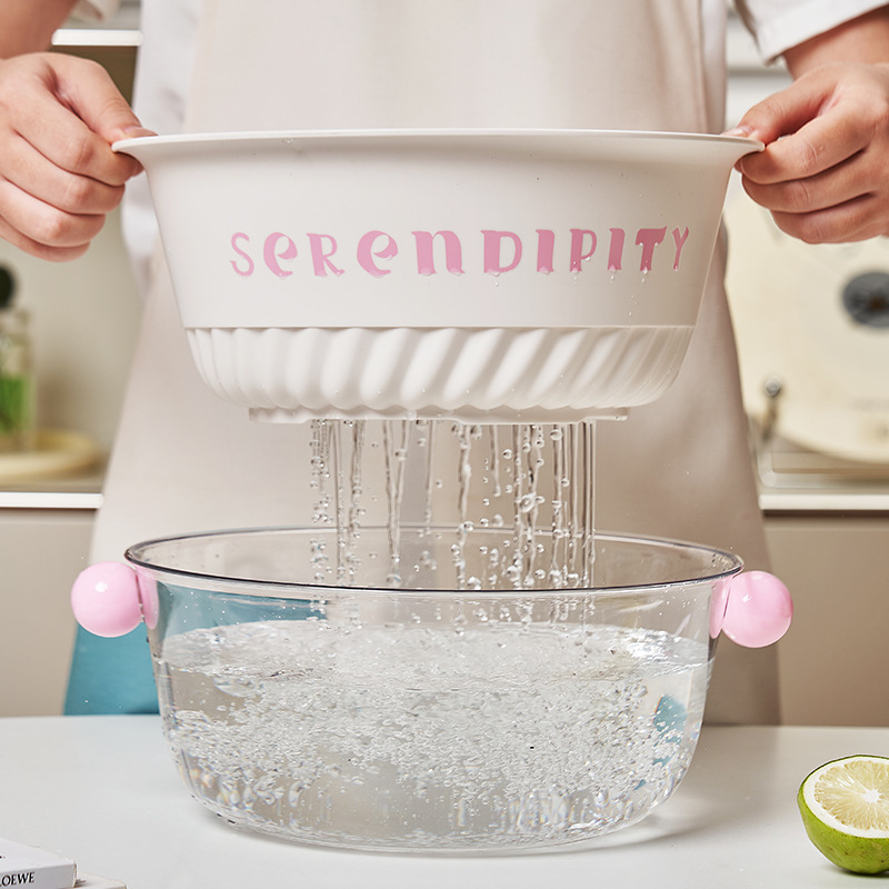 J06-6956 Vegetable washing basin, draining basket, household kitchen, double-layer fruit washing basket, vegetable washing basin, exquisite dopamine small fruit plate Application Scenario