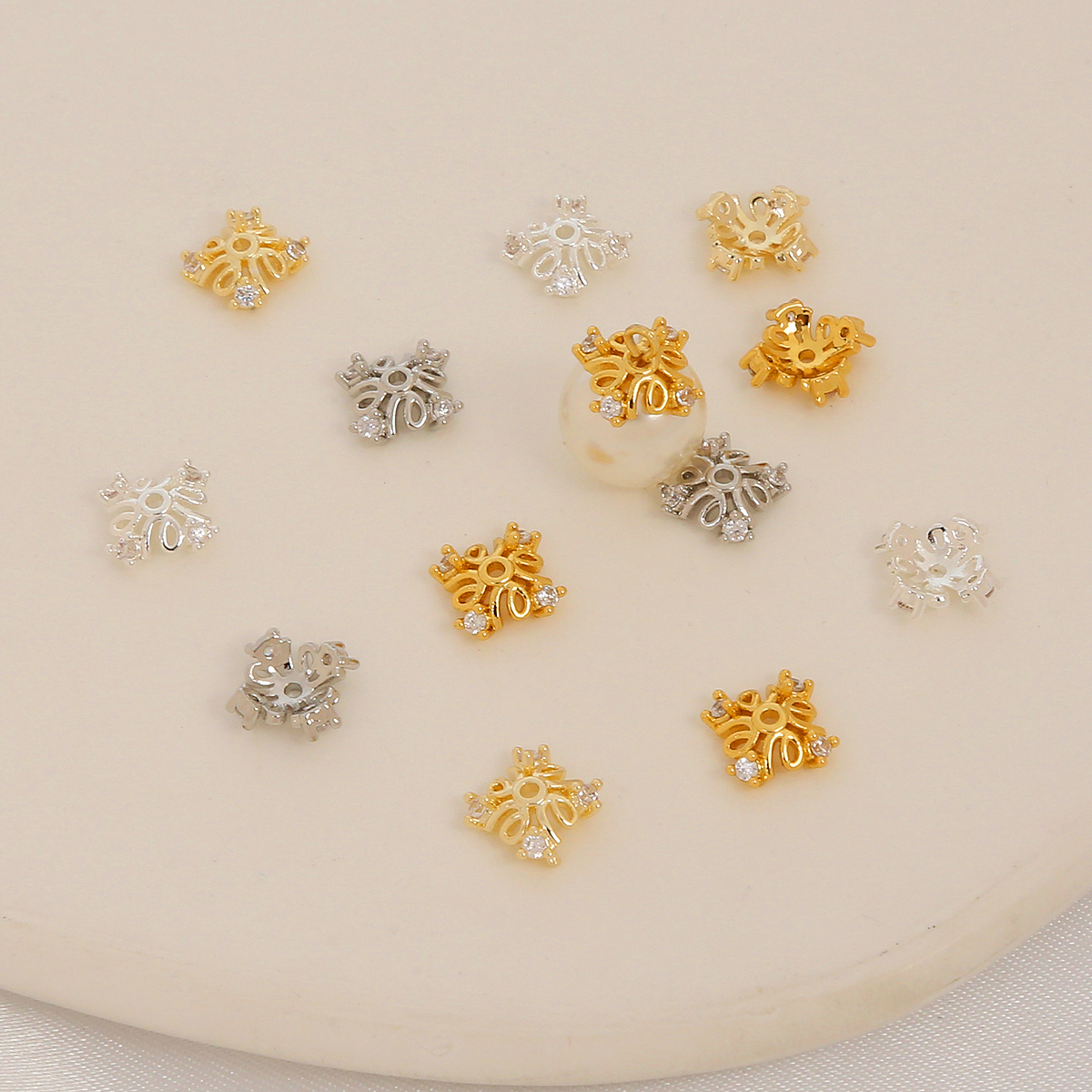 DIY手工串珠配件四叶草珠托14K包金铜四角锆石花托微镶锆石花帽产品图