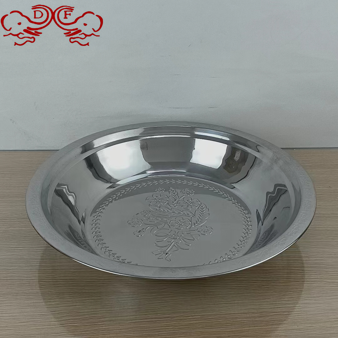 DF99131 stainless steel wide-edge cake plate, with various embossed patterns, multiple specifications and colors to choose from. Fruit plate cake plate, DF TRADINGHOUSE details Picture