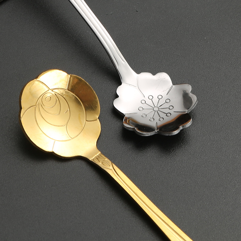 Stainless steel ins coffee spoon, long-handled cherry blossom mixing spoon, dessert honey small flower spoon, wedding Starba-style souvenir Application Scenario