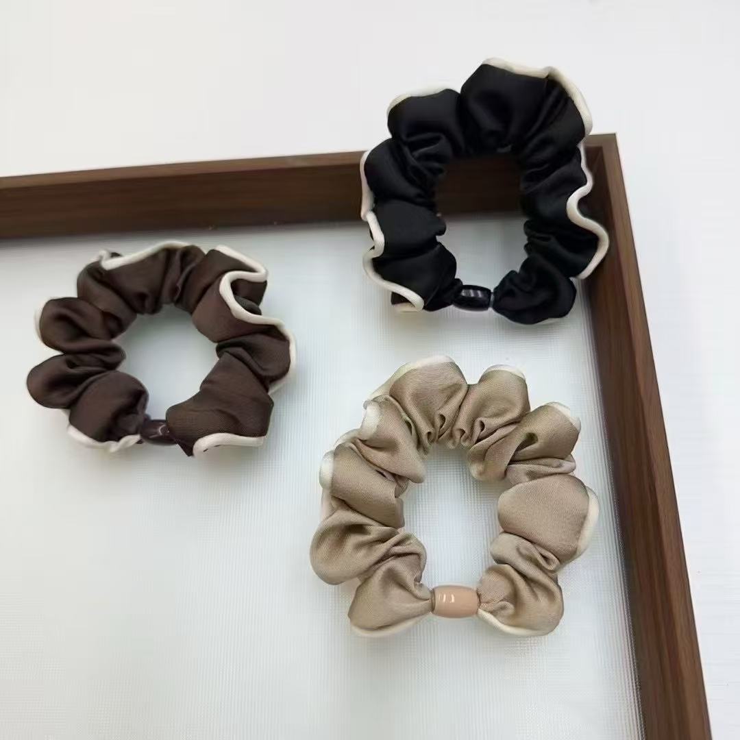 饰品/发圈/大肠圈/头绳/钻球发圈白底实物图