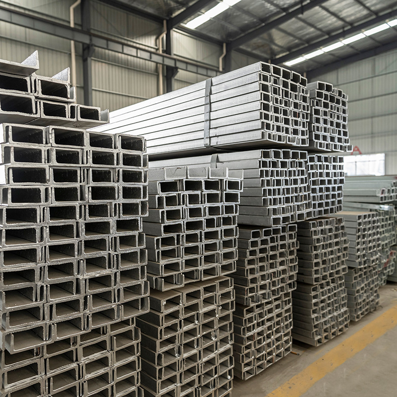 The manufacturer has hot-dip galvanized channel steel Q235B in stock, which can be customized as high zinc coating building section steel, U-shaped steel, and galvanized details Picture