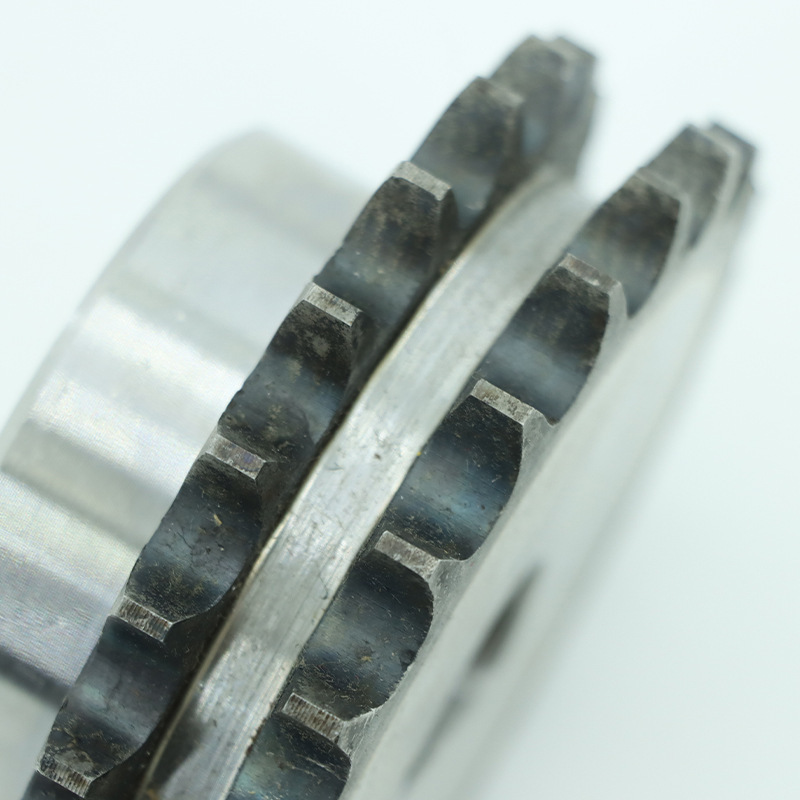 Zhejiang manufacturers supply finished hole double-row sprocket roller shaft processing, lifting electromechanical chain saw, Marine anchor chain wheel Specification drawing