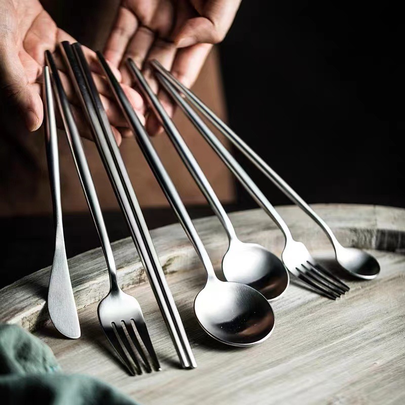 304 stainless steel knife, fork and spoon set, thickened Western steak knife and fork, golden stainless steel spoon, dessert spoon, Internet celebrity details Picture