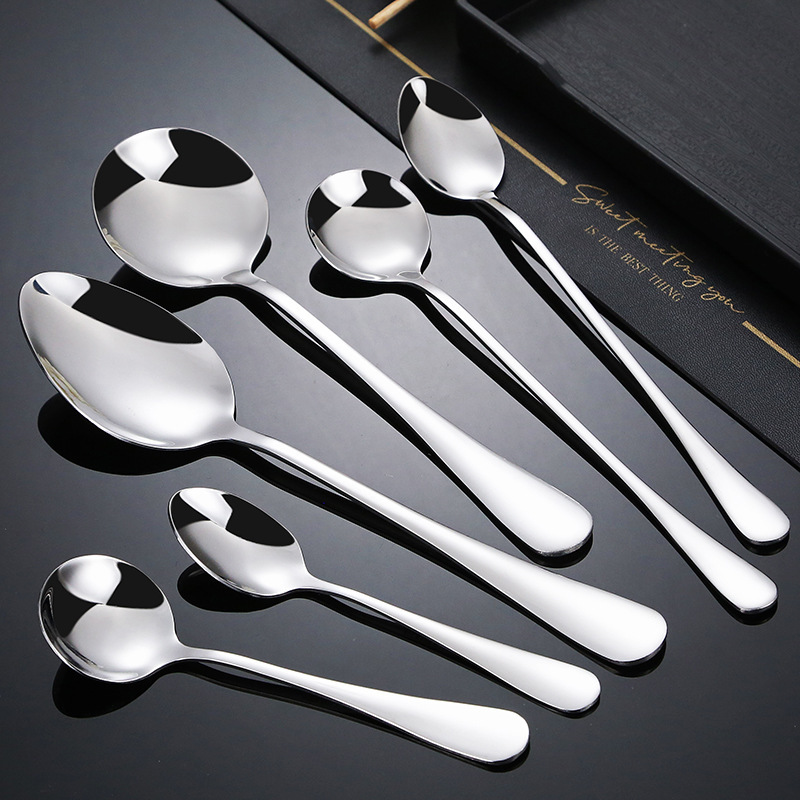 Stainless steel spoons, long-handled dessert round spoons, thickened household dining soup spoons and spoons, 1010 hotel Western tableware wholesale Application Scenario