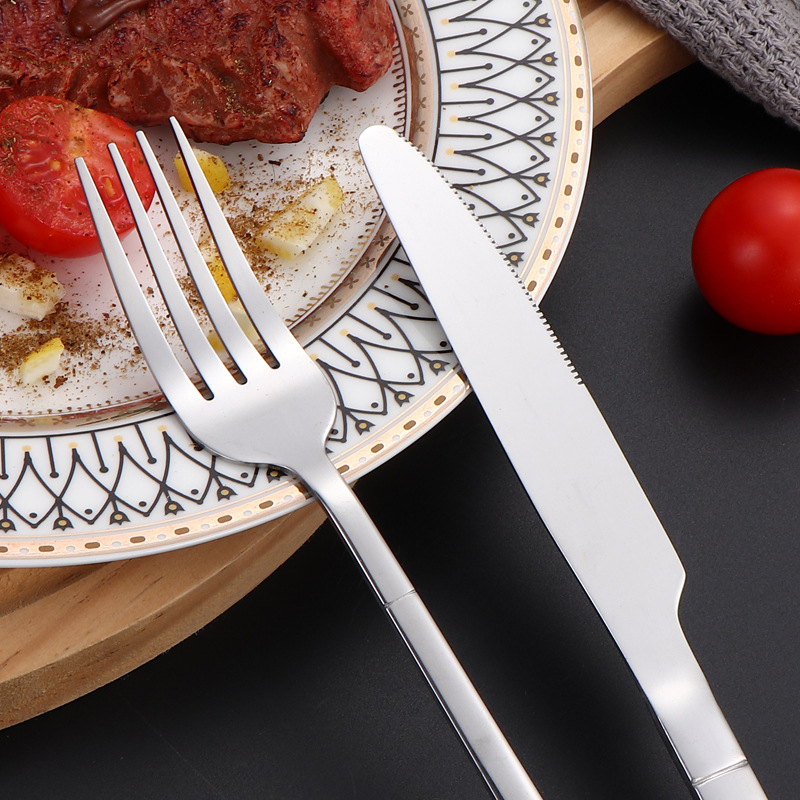 Cross-border Amazon stainless steel tableware, Knight knife, fork and spoon set, hotel home steak knife and fork, Western tableware Specification drawing