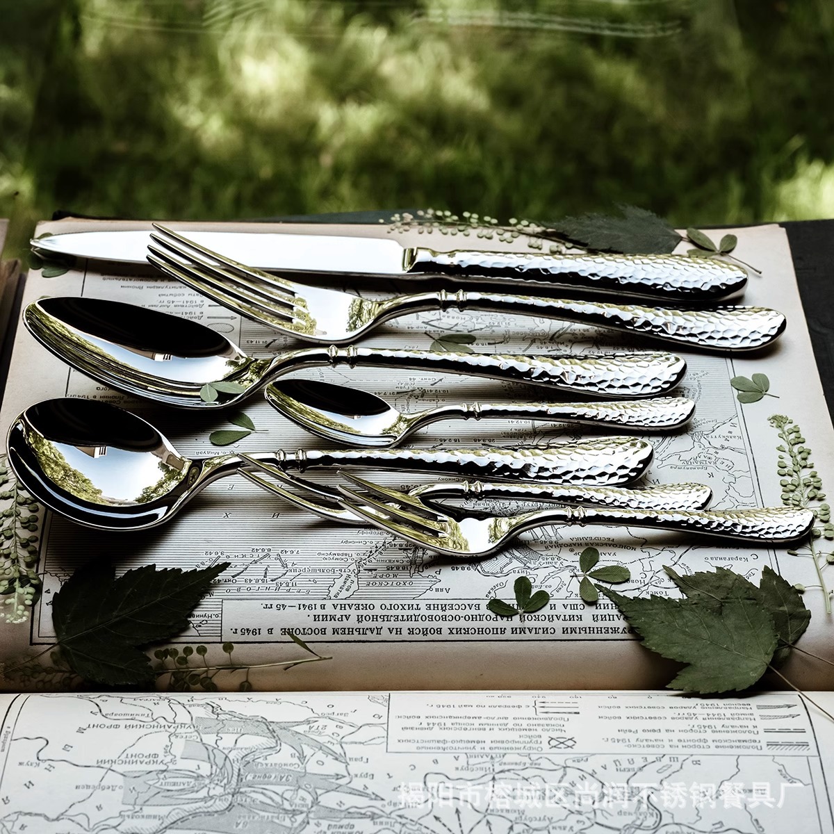 304 stainless steel tableware with hammer texture, high-end restaurant steak knives and forks, Western tableware, hotel household stainless steel knives, forks and spoons Specification drawing