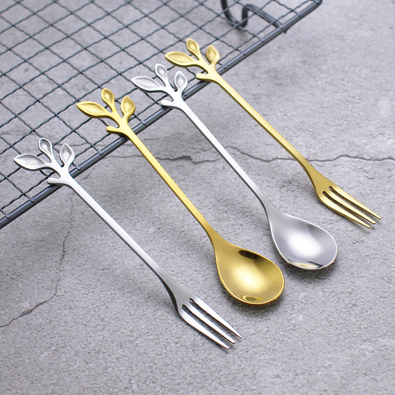 Factory wholesale creative leaf fruit forks, stainless steel titanium-coated fruit skewers, mooncake forks, cake dessert forks, gold details Picture