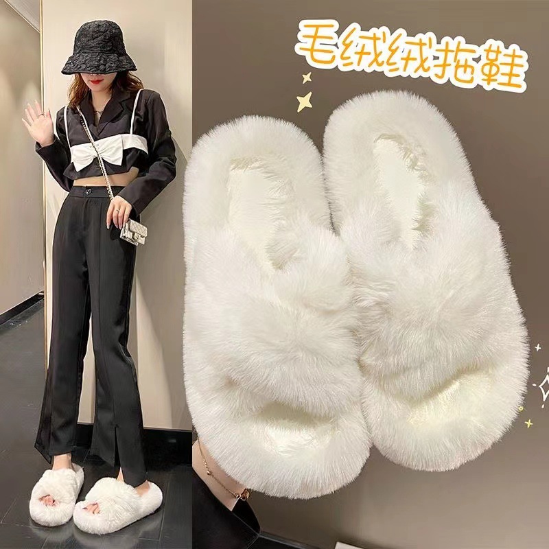 Autumn and winter cotton slippers are a popular fashion choice for women. They are anti-slip and fleece for home use and indoor warmth. They are for couples and can be worn outside. 167 full figure