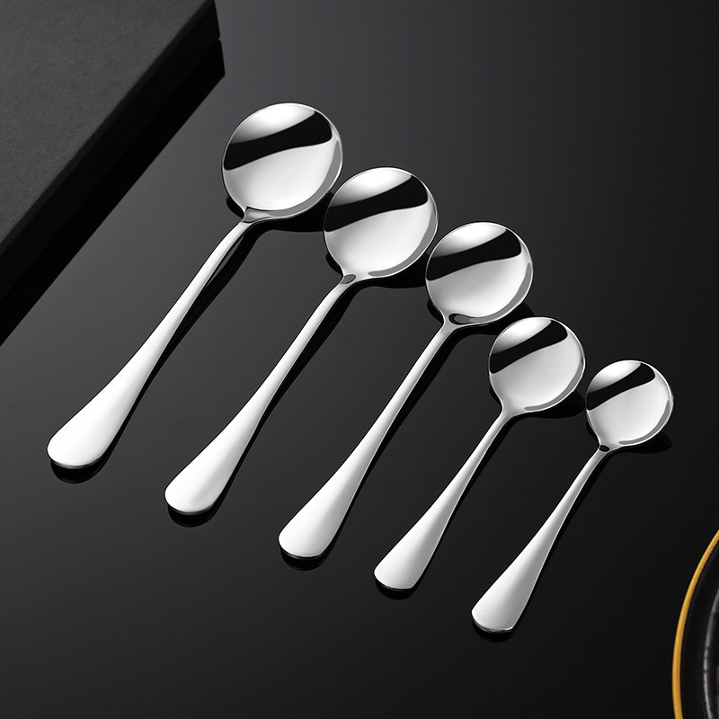 Thickened stainless steel knives, forks and spoons, Western-style steak knives and forks, hotel household spoons and forks, dessert spoons, 1010 tableware Application Scenario