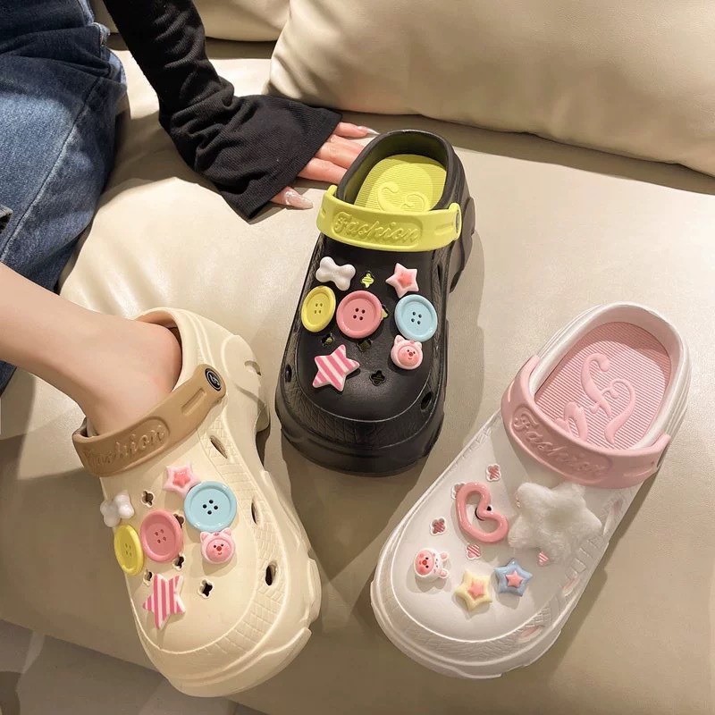 Thick-soled 2024 new style Clogs for women, summer outerwear, anti-slip and height-increasing, beach and beachhead semi-cool slippers for women, 292 Application Scenario