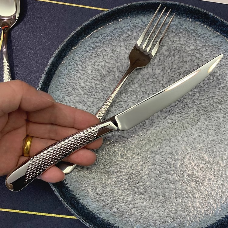 Star Diamond Shiny 304 Hotel Western cuisine knives, forks and spoons, luxurious French restaurant household steak knives and forks, commercial tableware Application Scenario