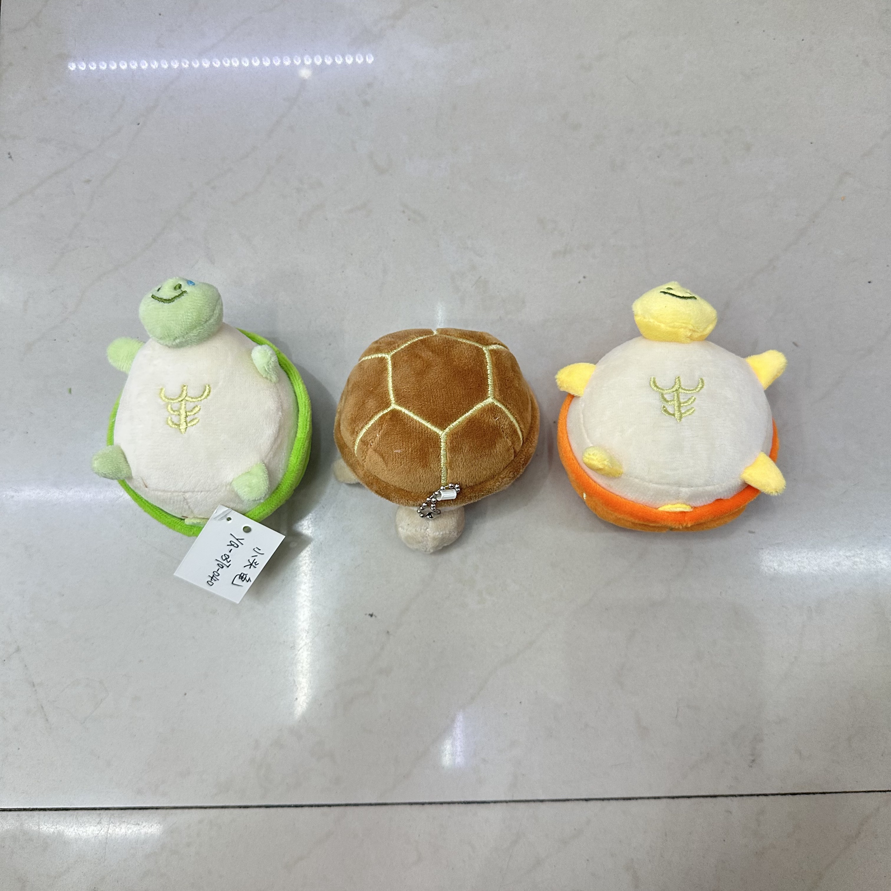 Turtle plush toys, animal flip boards, turtle creative dolls, cartoon accessories, plush figurines, keychains, cloth dolls, cute decorative gifts, claw machine factory direct sales Application Scenario