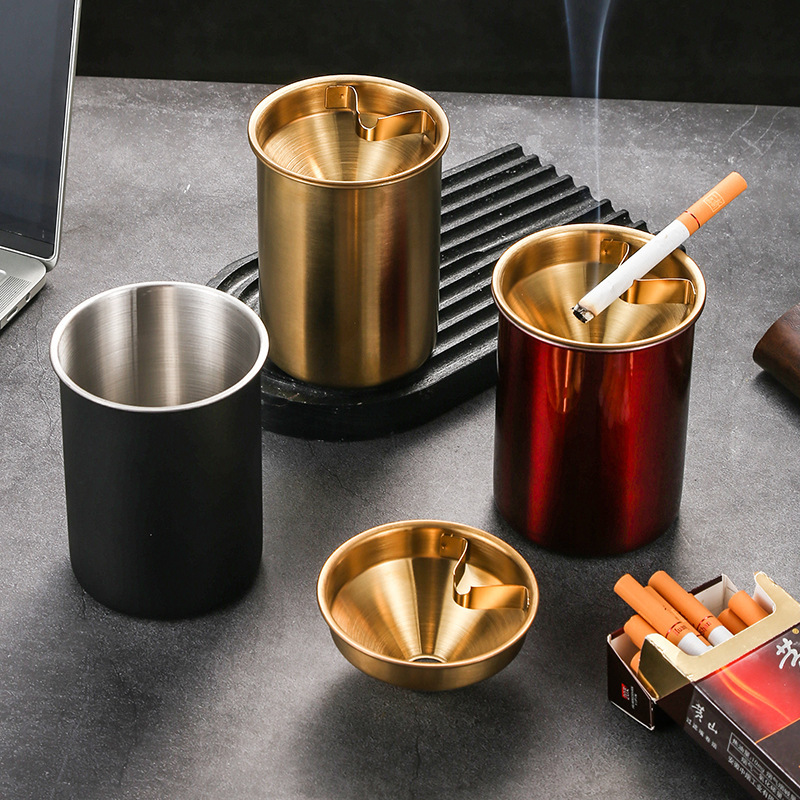 Creative ashtray, home living room dust-proof, office stainless steel funnel ashtray, car with lid, high-end ashtray Application Scenario