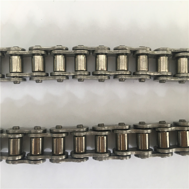Short-pitch stainless steel chains 08A roller chains, 4-point industrial chains, food machinery stainless steel chains Application Scenario