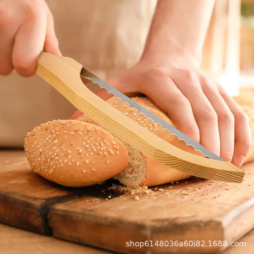 Wooden bread saw, solid wood cutting saw, household slicing tool, simple baking kitchen tool, bread slicing saw full figure