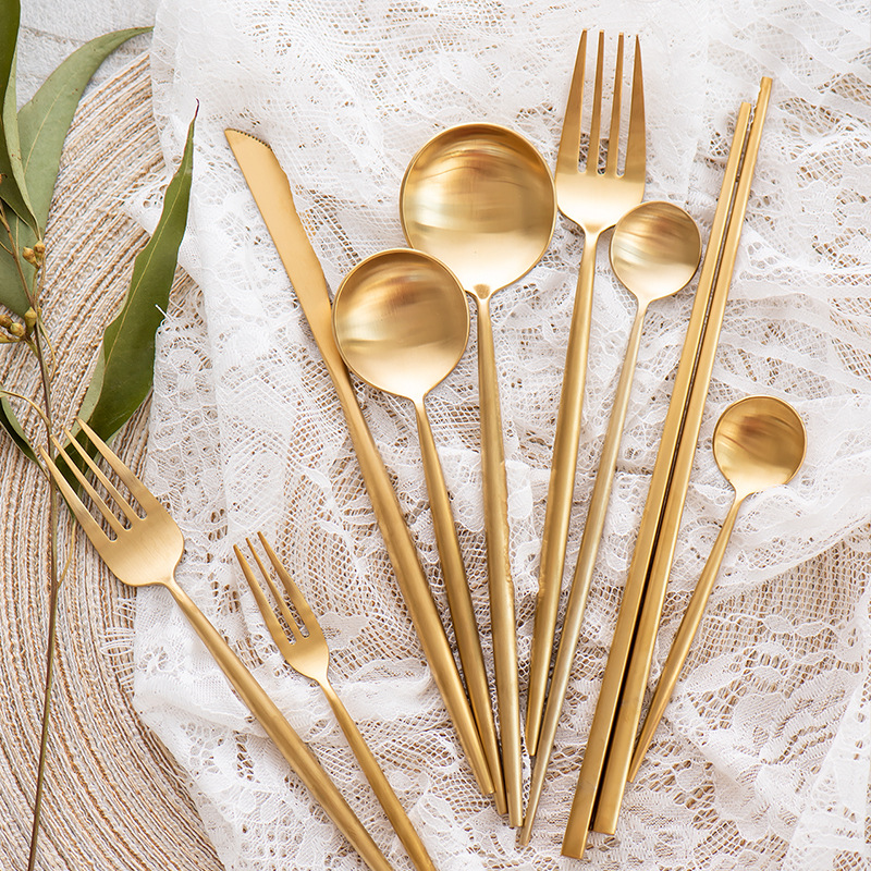 Portuguese internet-famous stainless steel tableware, gold-plated Western tableware, knives, forks, spoons, 304 stainless steel steak knives full figure