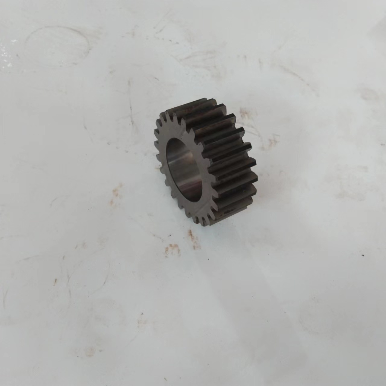 The manufacturer supplies 45 # steel large-module gears, non-standard hard-toothed surface spur gears, ground transmission gears and cylindrical gears Specification drawing