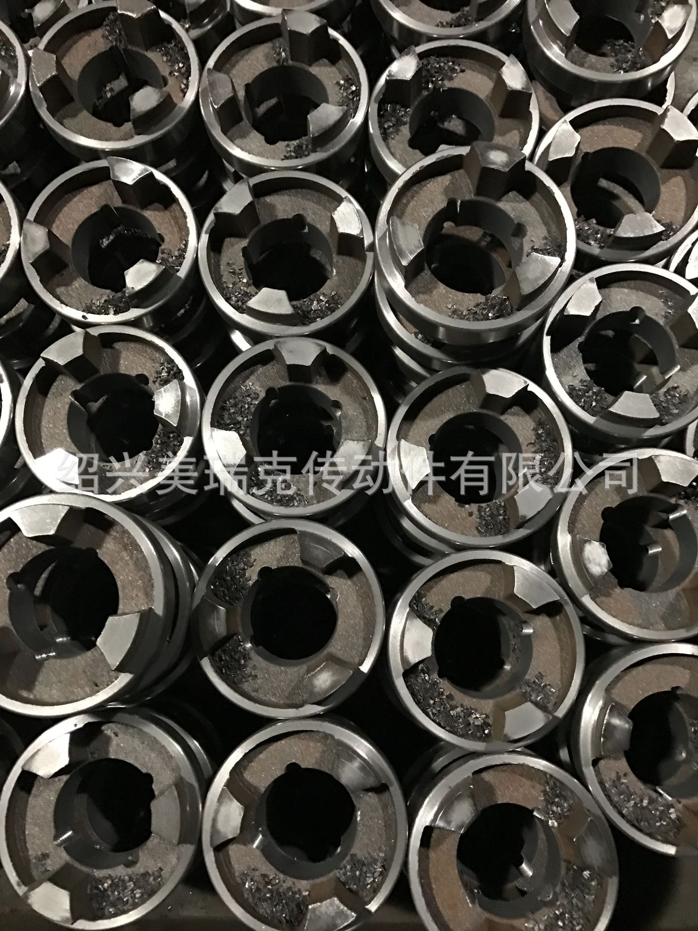 L-type coupling L075, export quality, paper box packaging, processed according to drawings, available in stock Application Scenario