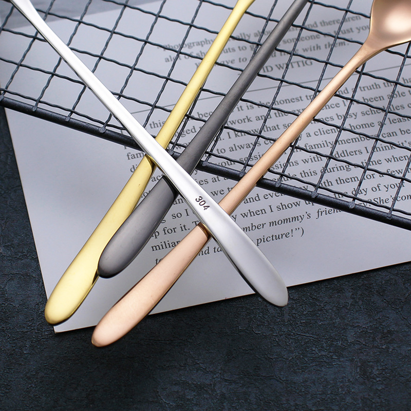 Direct-sale 304 stainless steel coffee spoons, long-handled mixing spoons, extended creative ice spoons for beverages, and honey spoons for desserts Application Scenario