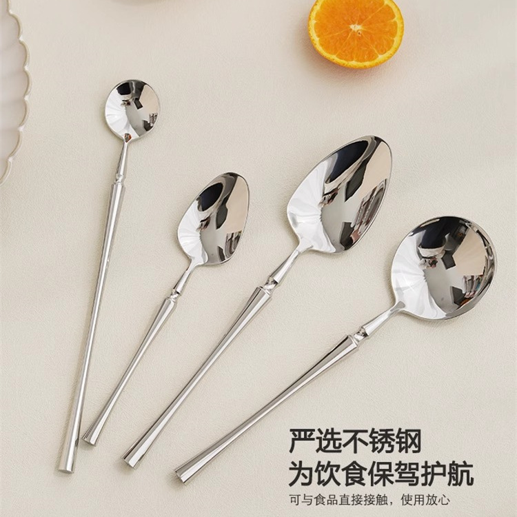 Steak knife and fork set, Little Waist French knife, fork and spoon, 304 stainless steel spoon, Western tableware, dessert spoon and fork Application Scenario