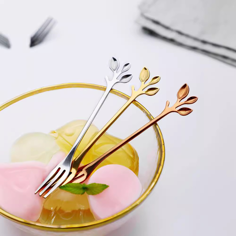 Wholesale creative Japanese-style leaf fruit forks, stainless steel titanium-coated fruit picks, mooncake forks, cake dessert spoons Specification drawing