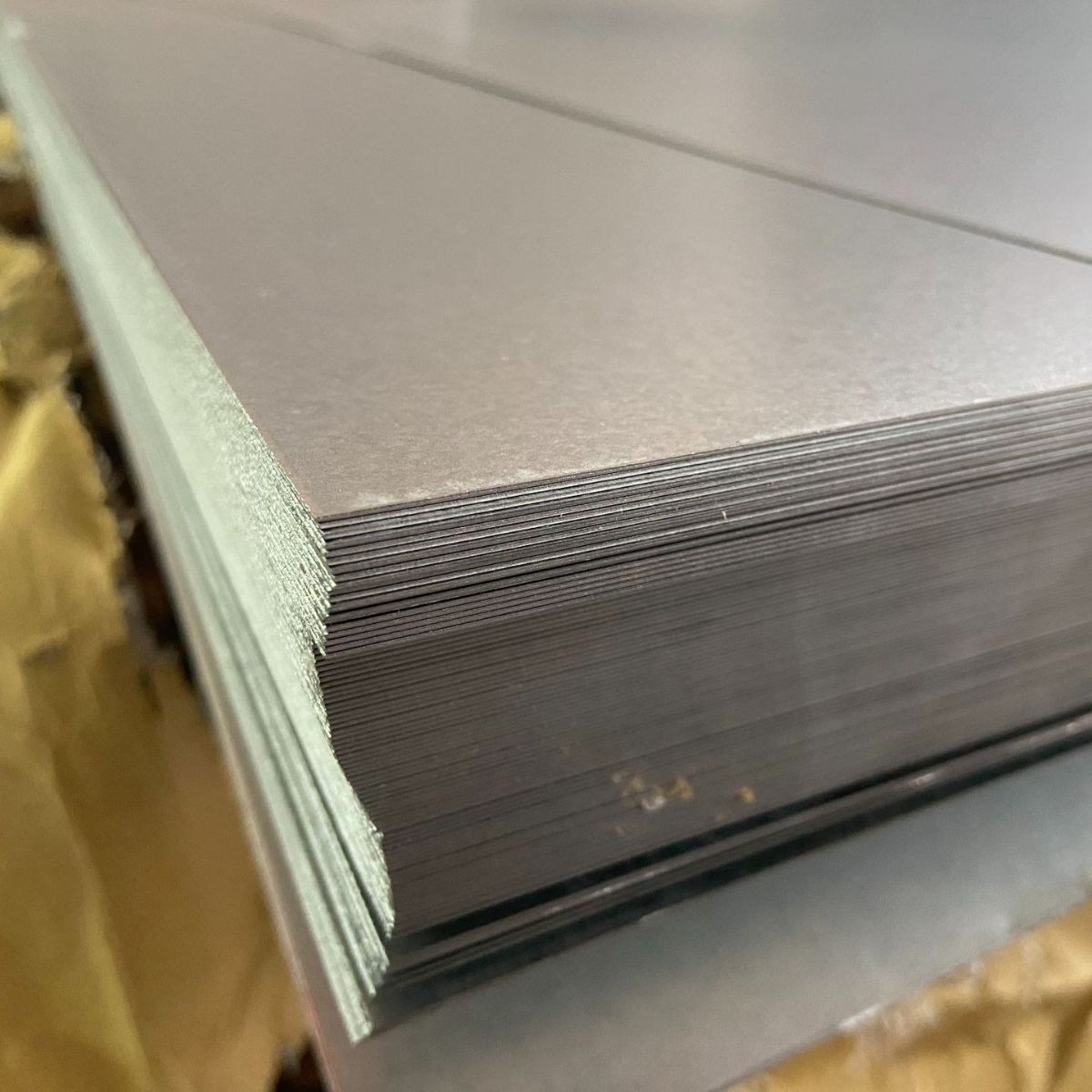 Guangdong manufacturers wholesale no-flower hot-dip galvanized coils, galvanized iron sheets, deep drawing and stretching galvanized sheets, 275g high zinc coating galvanized sheets details Picture