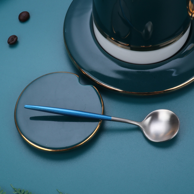 Wholesale of cross-border popular Portuguese 304 stainless steel tableware for hotels, restaurants, Western cuisine, steaks, knives, forks and spoons Application Scenario
