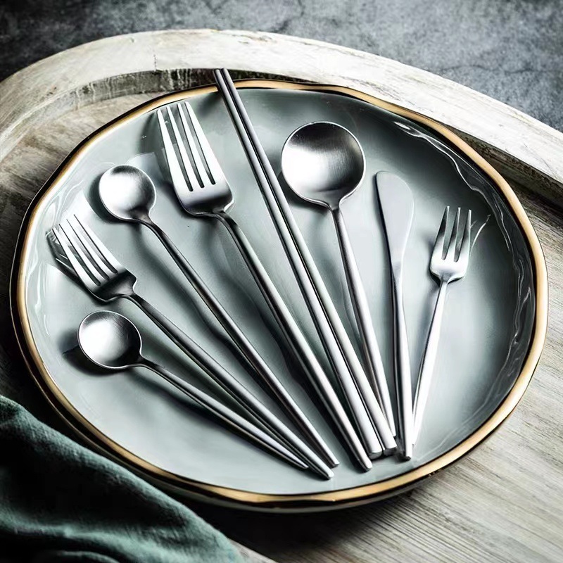 304 stainless steel knife, fork and spoon set, thickened Western steak knife and fork, golden stainless steel spoon, dessert spoon, Internet celebrity full figure