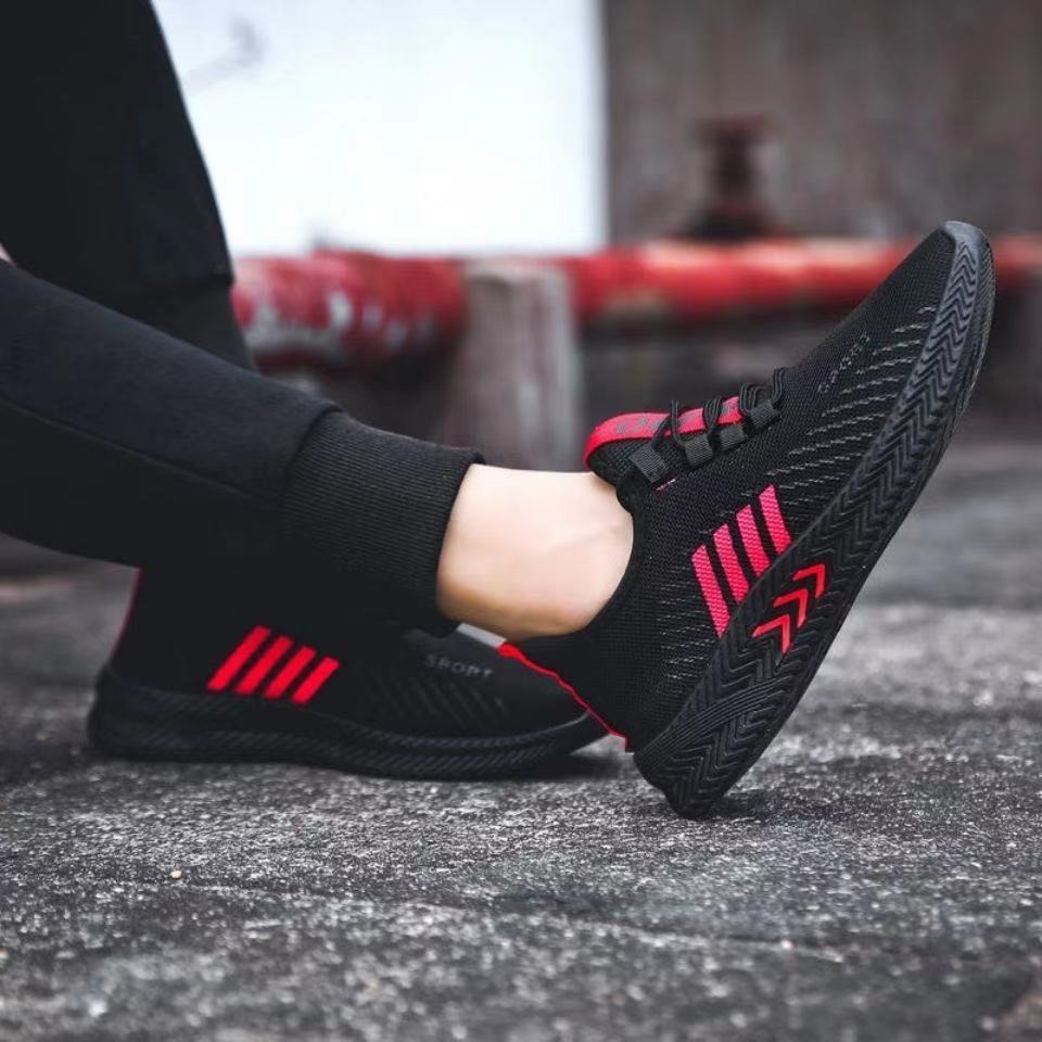 2023 New style mesh men's casual sports shoes, soft-soled and lightweight flying woven running shoes, old Beijing cloth shoes for men details Picture