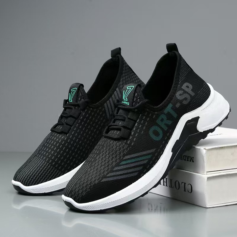 One-piece consignment shoes, men's sports shoes, men's flying weaving foreign trade cross-border running shoes wholesale, comfortable and breathable net shoes for men Application Scenario