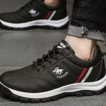 Spring 2025 Dad Trendy shoes, men's casual sports shoes, Korean version comfortable white sneakers, student running shoes for the start of the school year Application Scenario