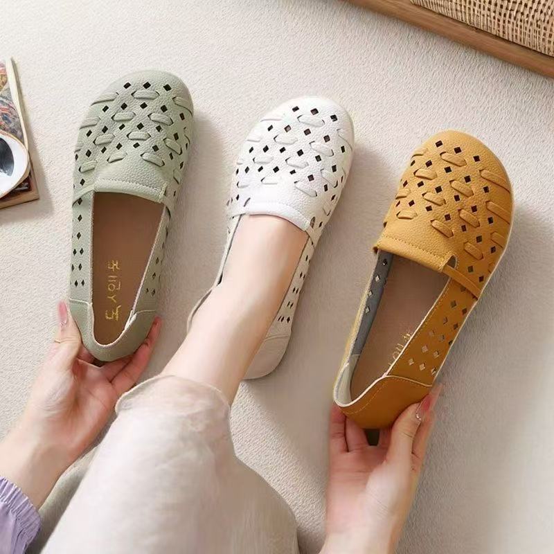 Retro soft-soled single shoes for women 2025 summer new style, perforated, breathable, casual, flat, round toe, comfortable women's shoes Application Scenario