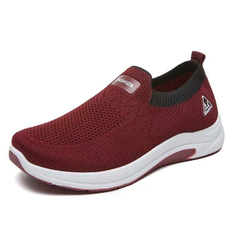 New walking shoes for women, comfortable soft-soled mom shoes, fashionable and versatile sock shoes, and casual shoes for women in foreign trade Application Scenario