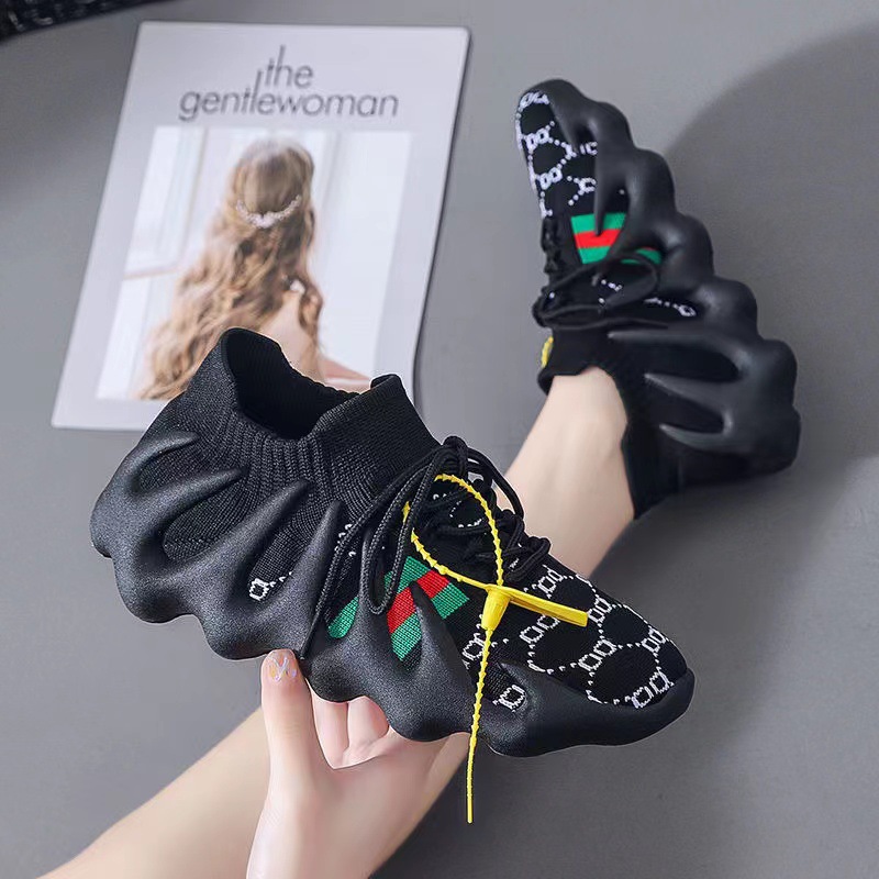 Summer popular sports shoes for women, new versatile sports shoes, summer breathable net shoes for students, casual one-piece consignment, shoes for women full figure