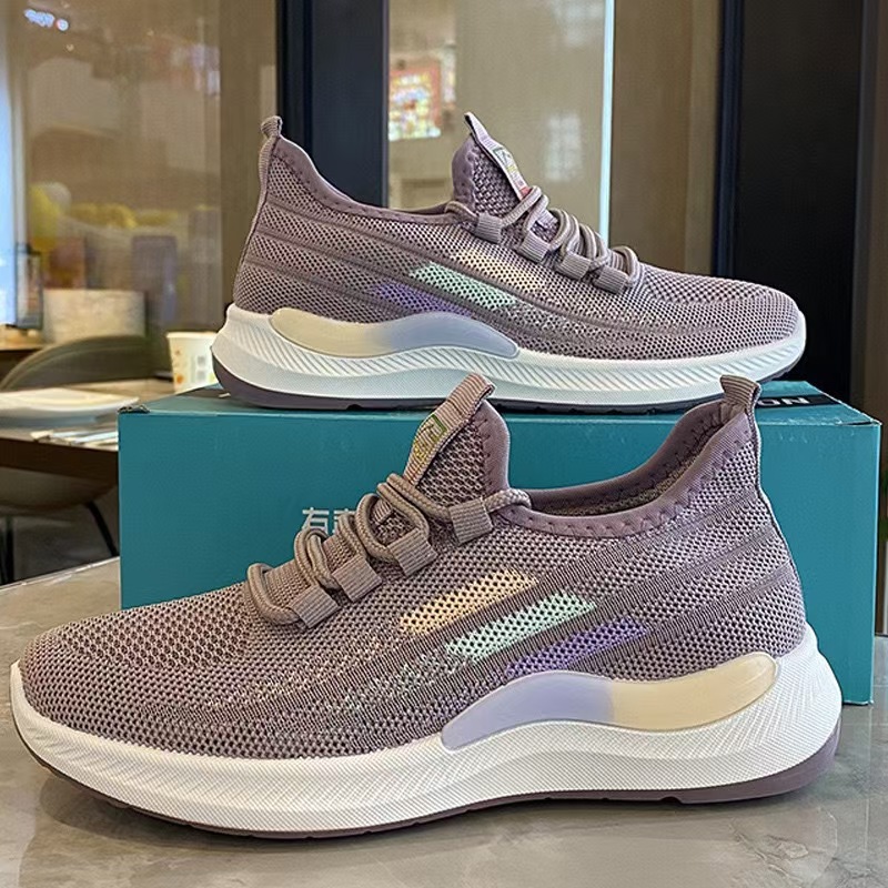 The 2025 summer new low-top women's woven mesh casual, breathable, lightweight and sporty women's shoes are a bestseller in foreign trade details Picture