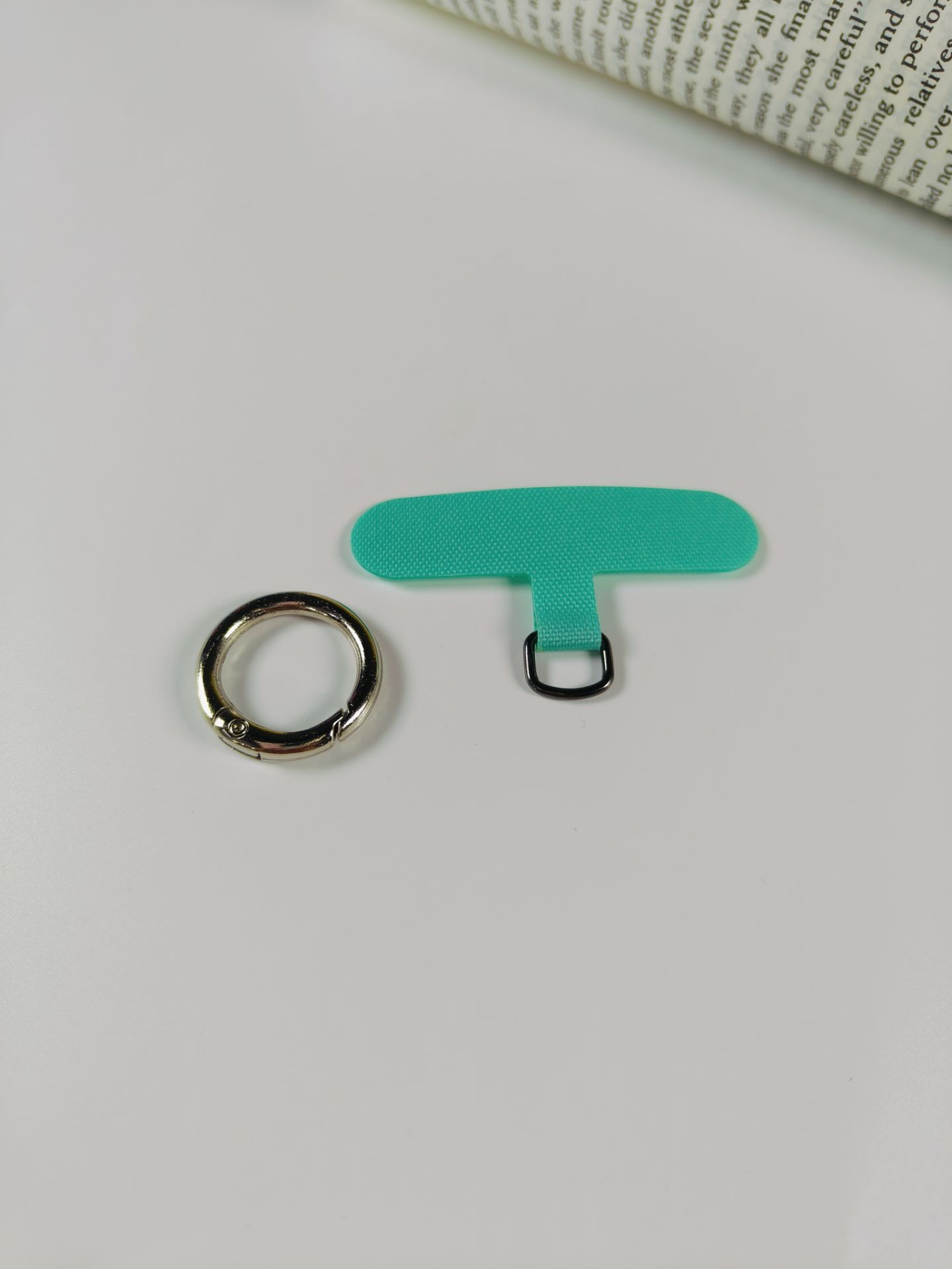 Mobile phone lanyard patch, mobile phone case connection accessory clip, mobile phone lanyard fixing piece, hanging piece, charging port anti-loss universal Application Scenario