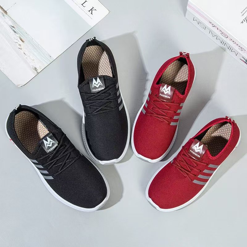 Exclusive gifts: New style of traditional Beijing cloth shoes, women's shoes, casual single shoes, walking shoes for the middle-aged and elderly, soft-soled women's comfortable shoes, men's shoes details Picture