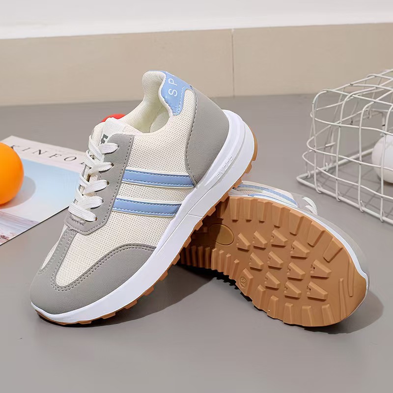 New women's shoes suitable for all seasons, light and casual, versatile for female students, Korean-style casual, comfortable and trendy running shoes and sports shoes Application Scenario