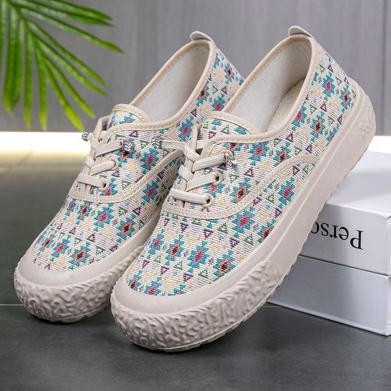In 2025, new summer women's shoes, canvas shoes, fisherman shoes, low-top net shoes, cross-border wholesale for export, single shoes, breathable and versatile details Picture