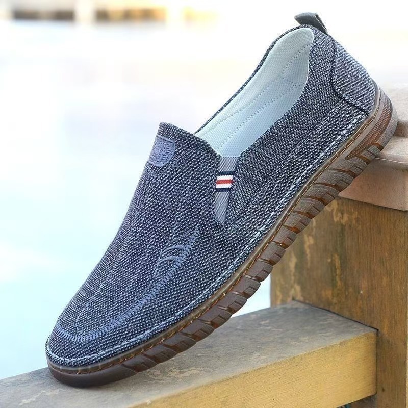 Wholesale old Beijing cloth shoes, men's walking shoes, soft-soled walking shoes, dad shoes, breathable casual men's shoes, dad shoes Application Scenario